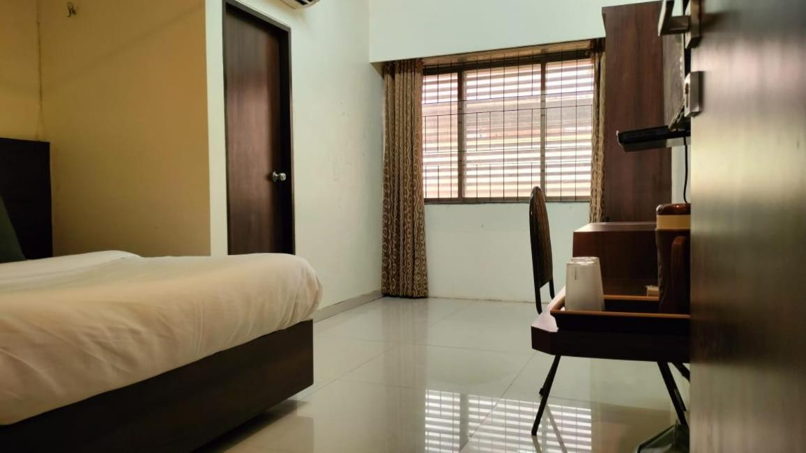 Hotel Sai Nidhi Executive-Mindspace Airoli Navi Mumbai Kültér fotó